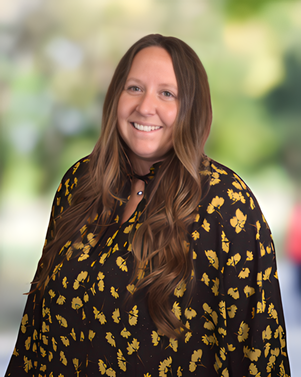 Ashlee Malone Chief Accountant • MoveZen Property Management Premium