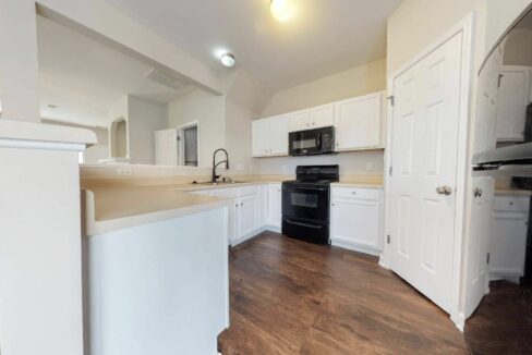 8328-Glenwood-Springs-Ct-Raleigh-NC-27616-3