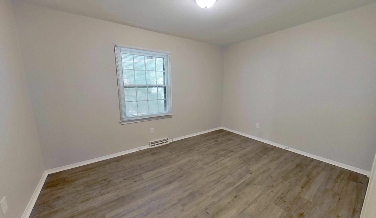 4201-Carlyle-Dr-Charlotte-NC-28208-13