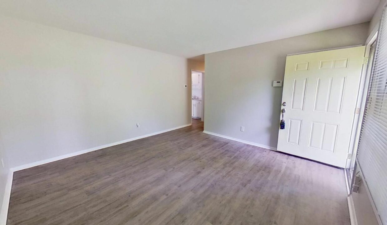 4201-Carlyle-Dr-Charlotte-NC-28208-5