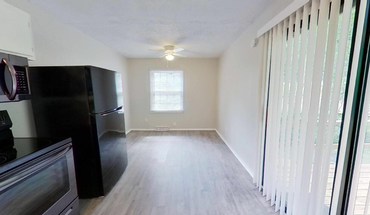 4201-Carlyle-Dr-Charlotte-NC-28208-6