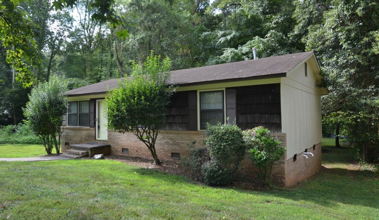 4201-Carlyle-Dr-Charlotte-NC-28208-7