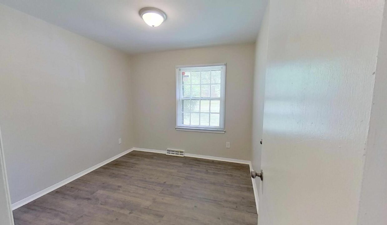 4201-Carlyle-Dr-Charlotte-NC-28208-9