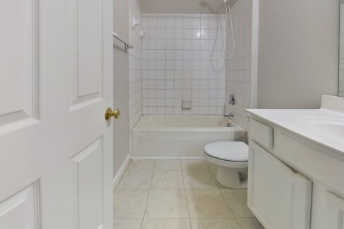 10526-Hill-Point-Ct-Charlotte-NC-28262-24