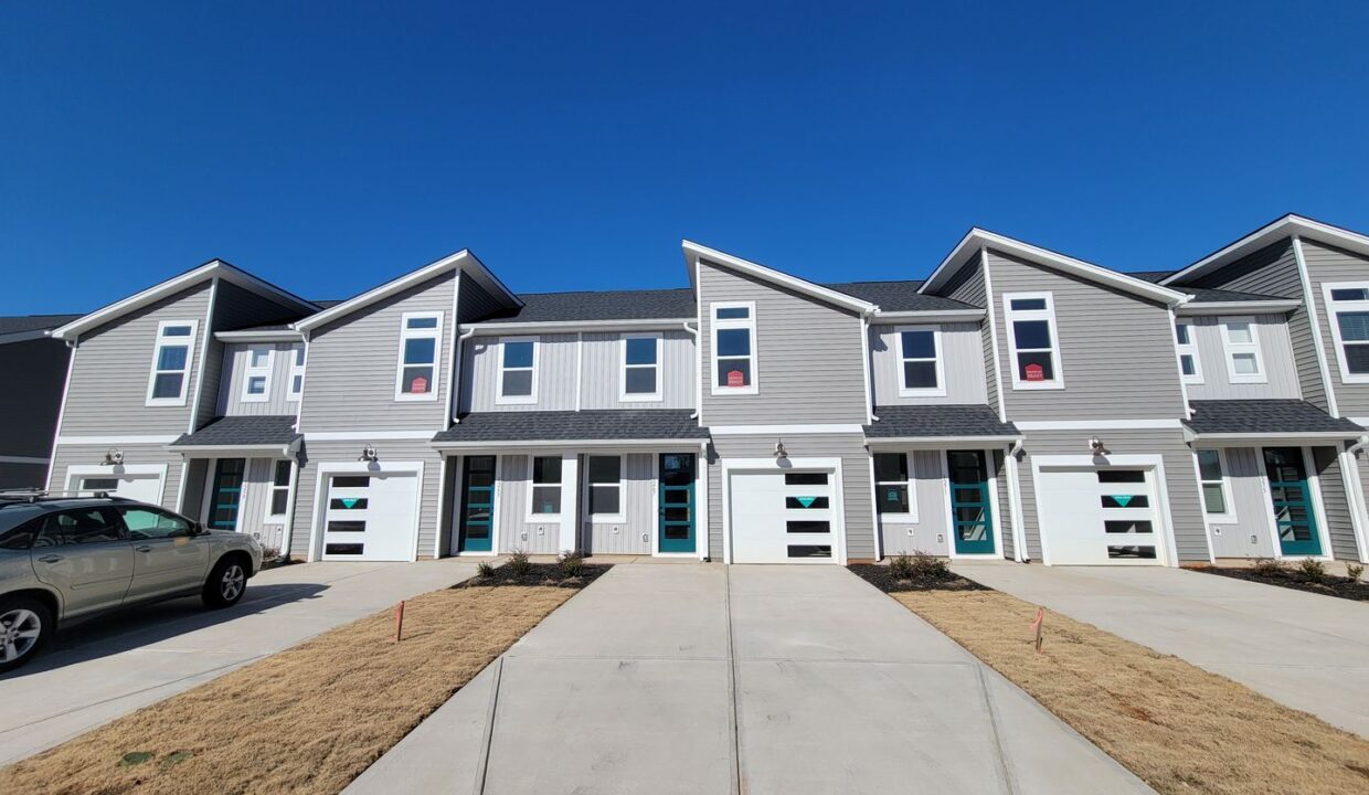 1258-Westgate-Village-Dr-Spartanburg-SC-29301-13