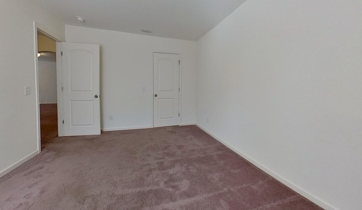 4677-Wesmar-Ct-Pfafftown-NC-27040-28