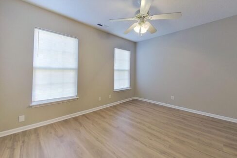 4613-Mallard-Creek-Dr-Greensboro-NC-27405-13