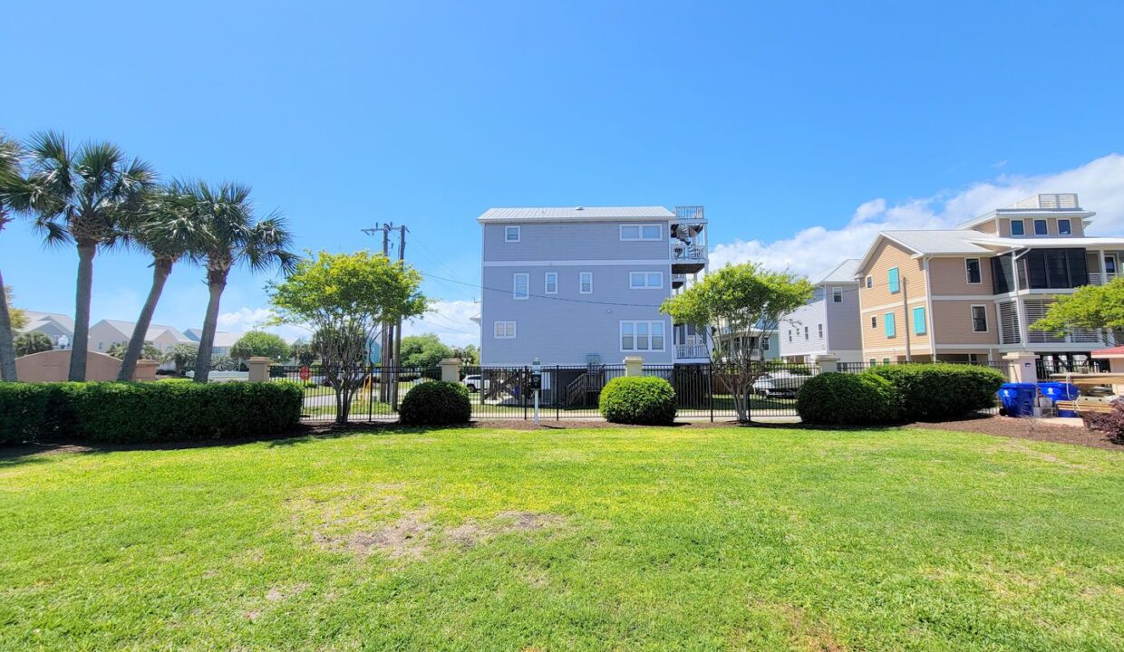 107-Spencer-Farlow-Carolina-Beach-NC-28428-30