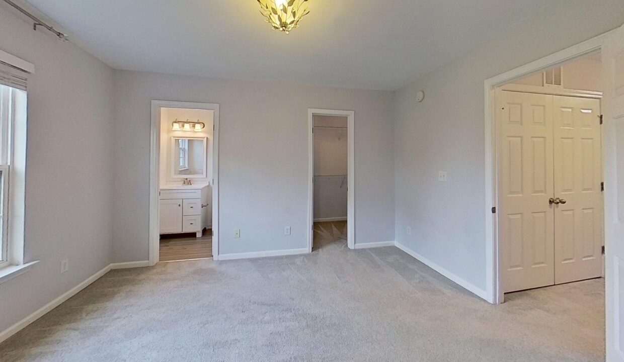 1202-Savin-Landing-Knightdale-NC-27545-17