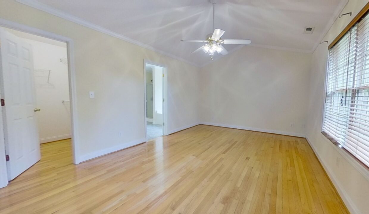 2448-Joshua-Ln-Winston-Salem-NC-27127-4