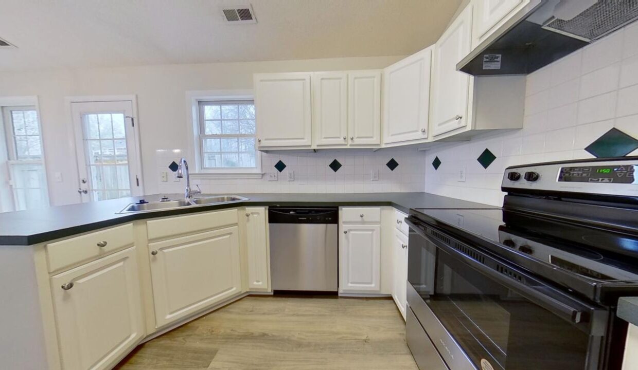 1829-Camden-Forest-Dr-Winston-Salem-NC-27127-12