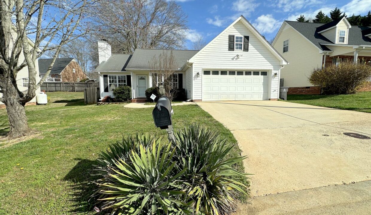 1829-Camden-Forest-Dr-Winston-Salem-NC-27127-14