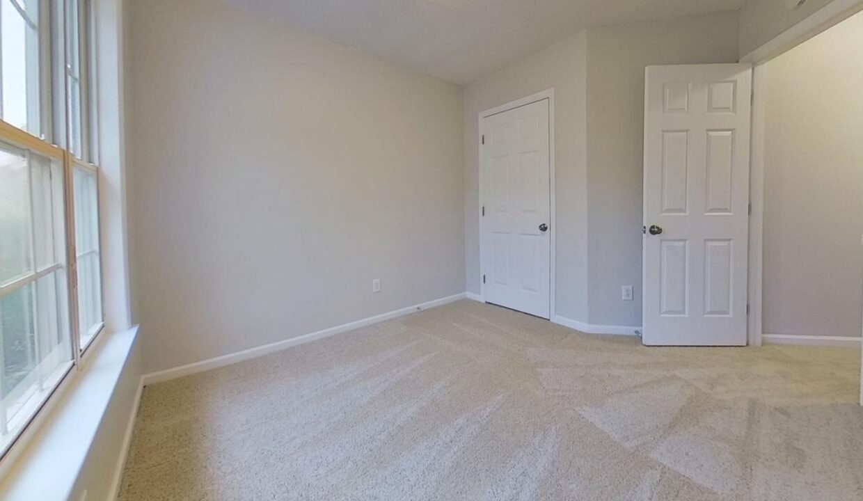 1829-Camden-Forest-Dr-Winston-Salem-NC-27127-38