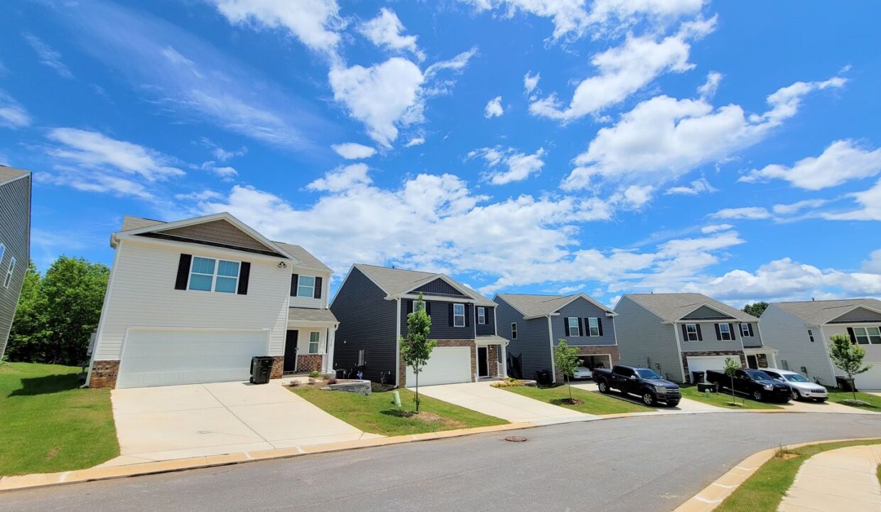 216-Elderberry-Ln-Easley-SC-29640-45