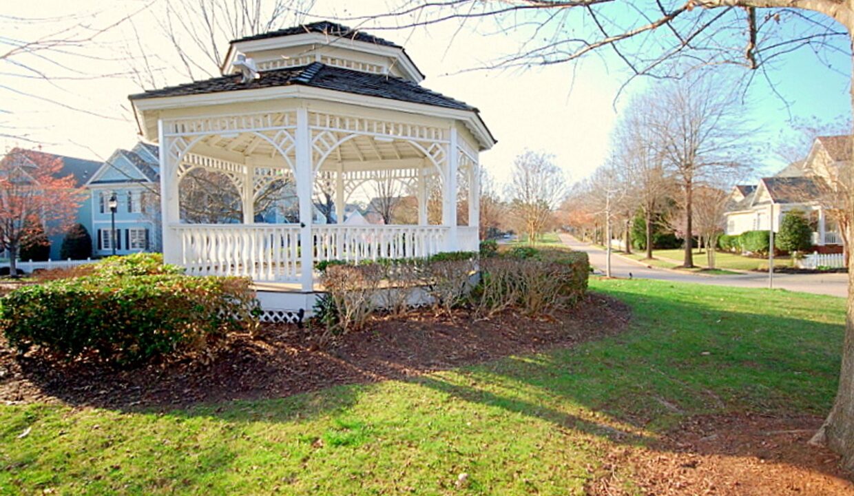 2210-Kira-Ln-Raleigh-NC-27614-11