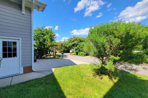 2210-Kira-Ln-Raleigh-NC-27614-29