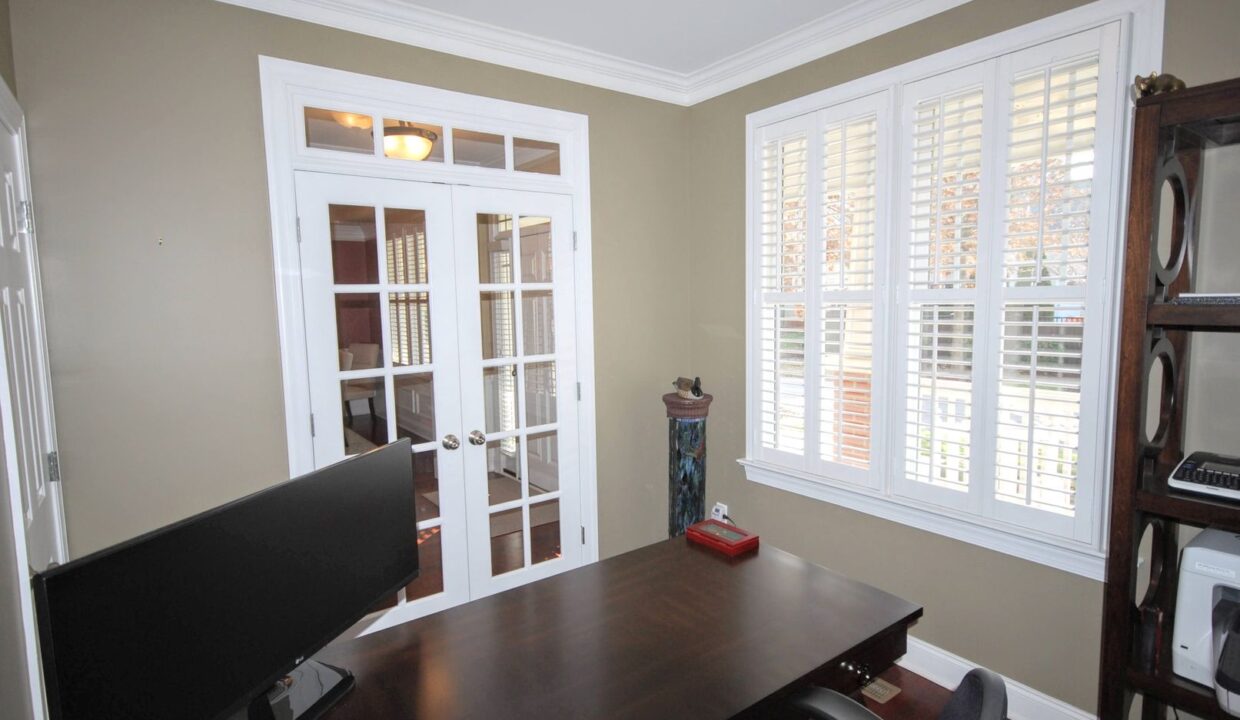 2210-Kira-Ln-Raleigh-NC-27614-43