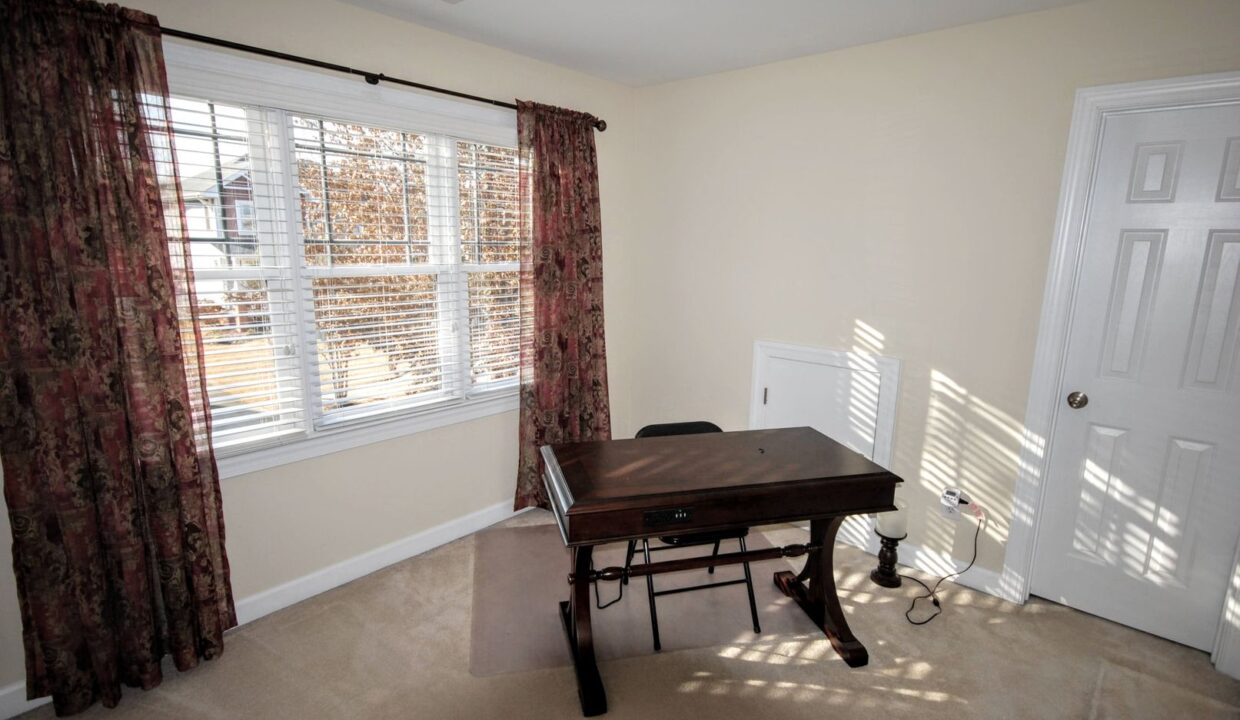 2210-Kira-Ln-Raleigh-NC-27614-47