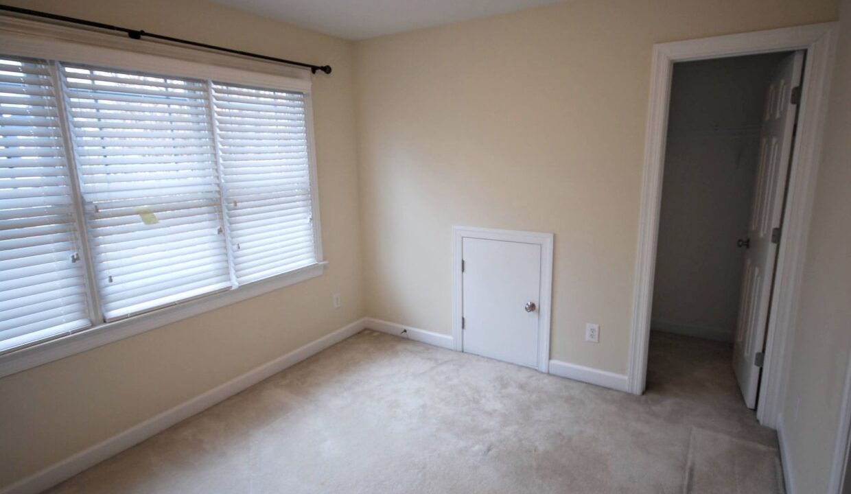 2210-Kira-Ln-Raleigh-NC-27614-47