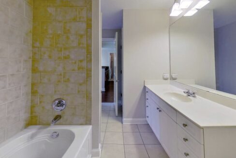 300-W-5th-St-809-Charlotte-NC-28202-18
