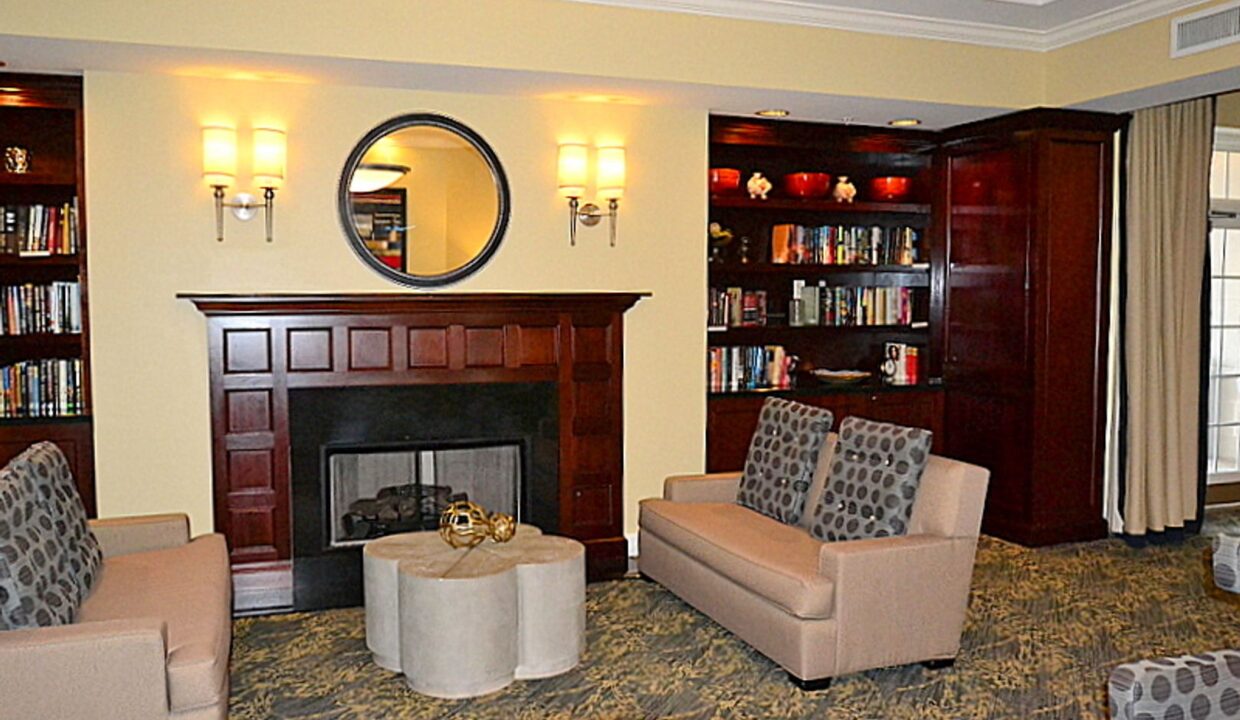 300-W-5th-St-809-Charlotte-NC-28202-21