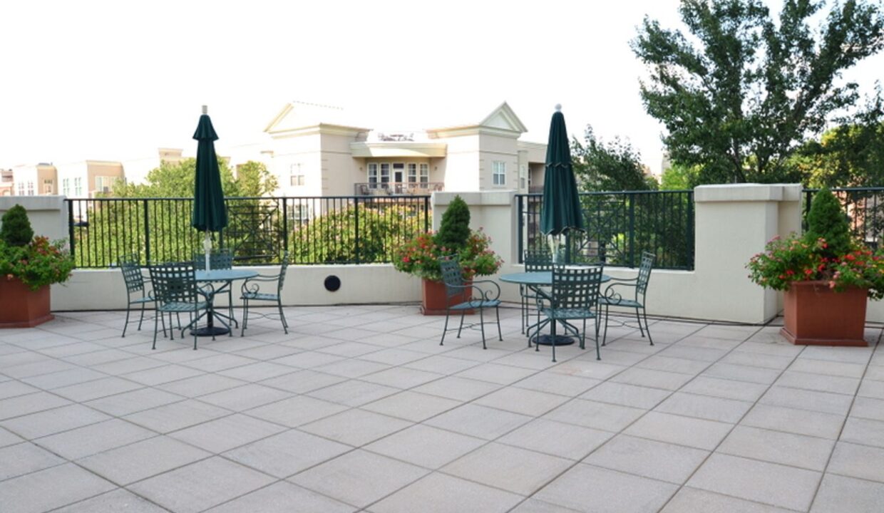300-W-5th-St-809-Charlotte-NC-28202-5