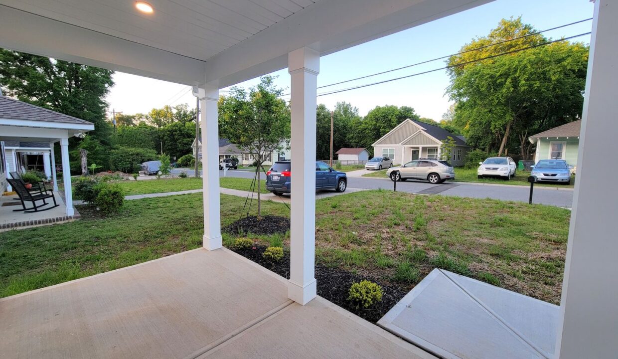 324-Houston-St-Charlotte-NC-28214-15