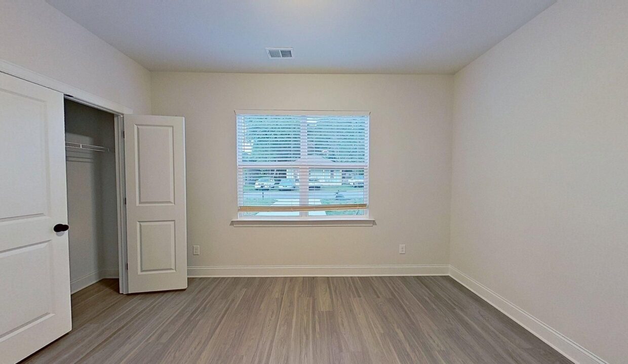 324-Houston-St-Charlotte-NC-28214-26