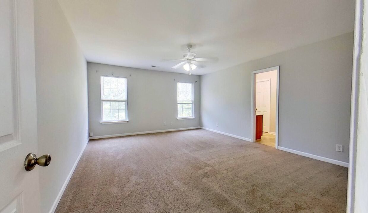3525-Dunbarton-Dr-Winston-Salem-NC-27103-4