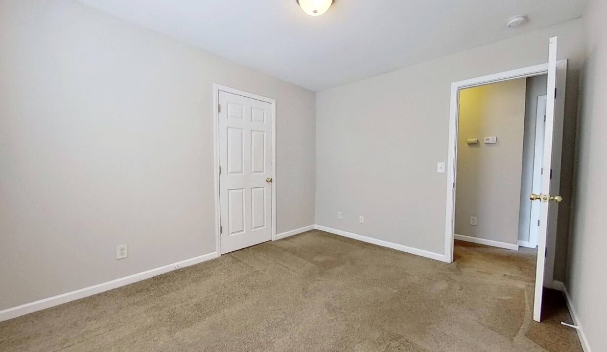 3525-Dunbarton-Dr-Winston-Salem-NC-27103-8