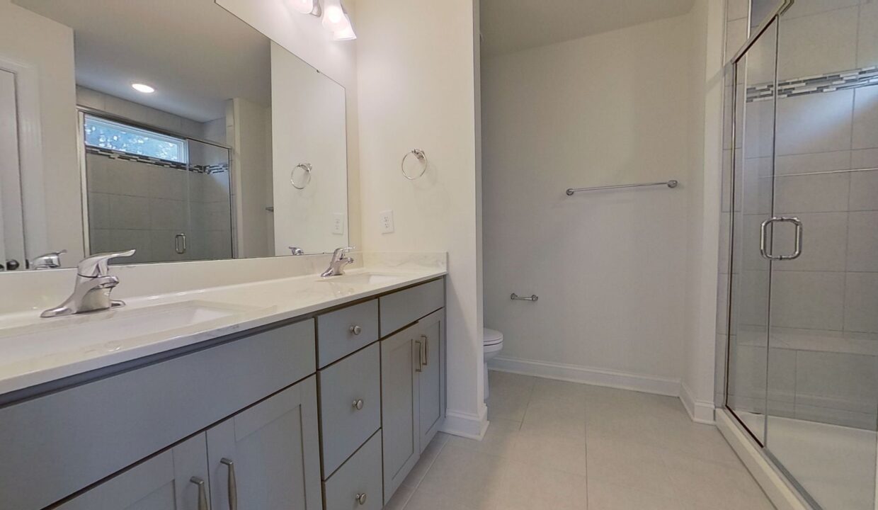 5518-Harris-Cove-Dr-Charlotte-NC-28269-3
