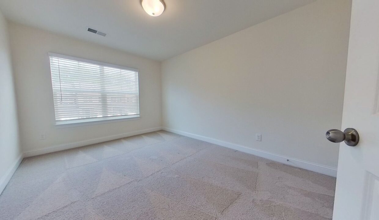5518-Harris-Cove-Dr-Charlotte-NC-28269-5