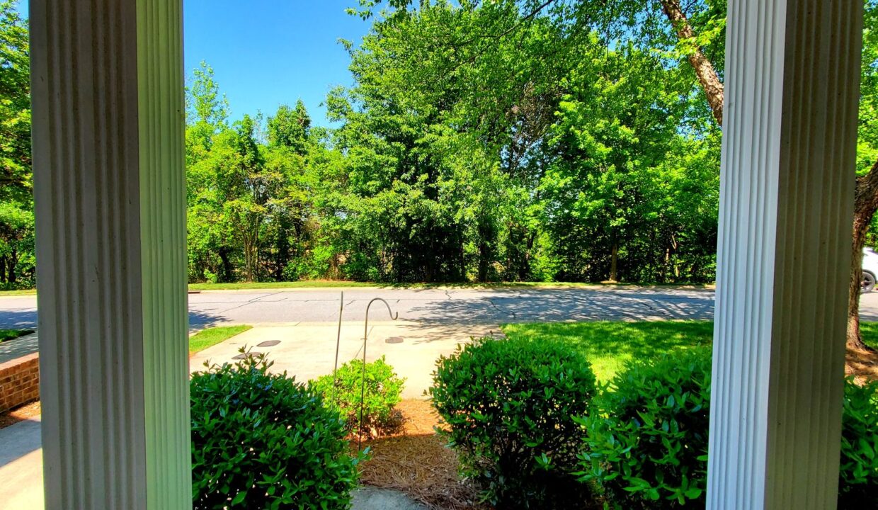 5932-Hollow-Wood-Ct-Winston-Salem-NC-27104-15