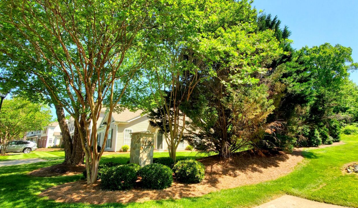 5932-Hollow-Wood-Ct-Winston-Salem-NC-27104-15