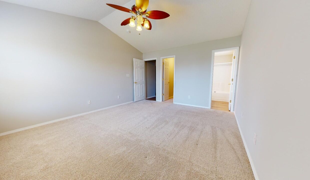 6032-Saybrooke-Dr-Raleigh-NC-27604-18