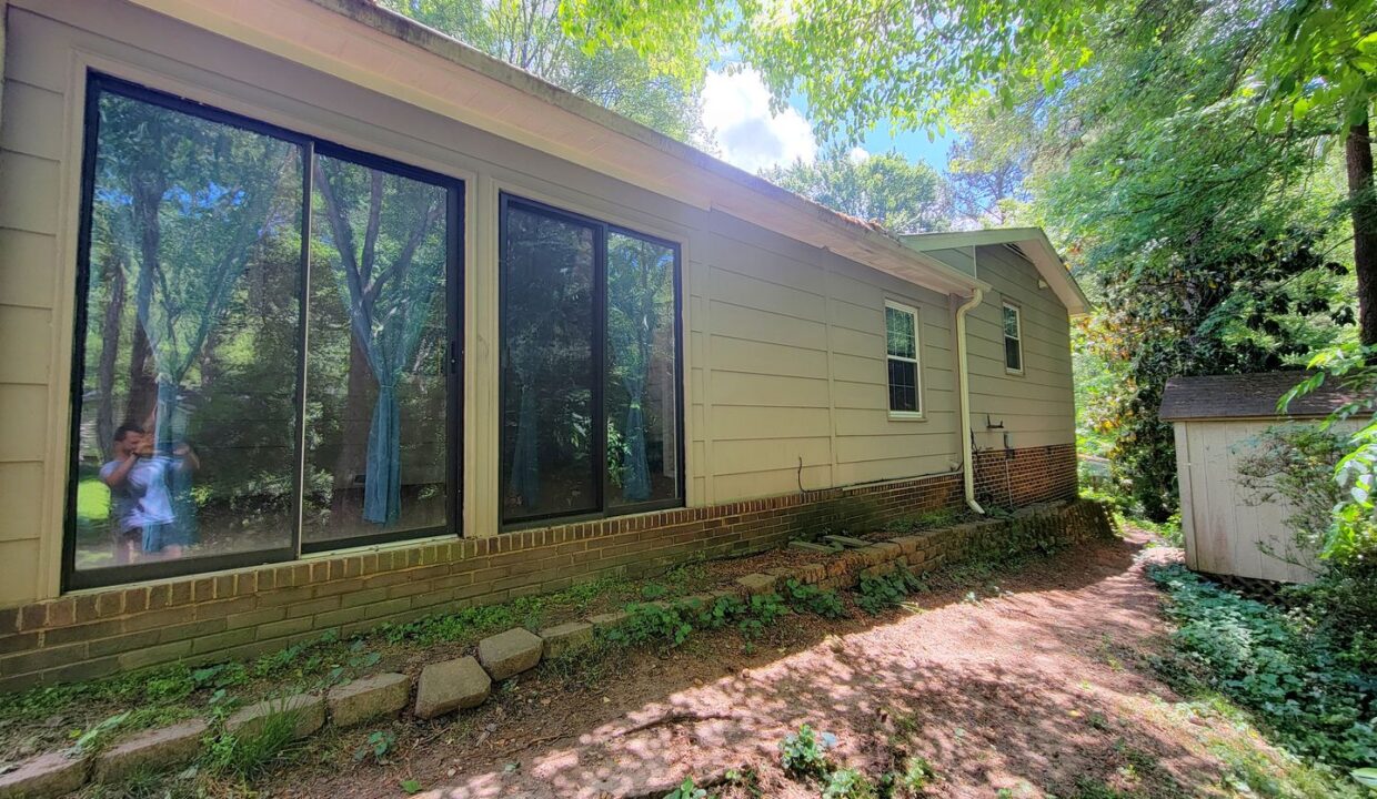 6524-Keystone-Dr.-Raleigh-NC-27612-15