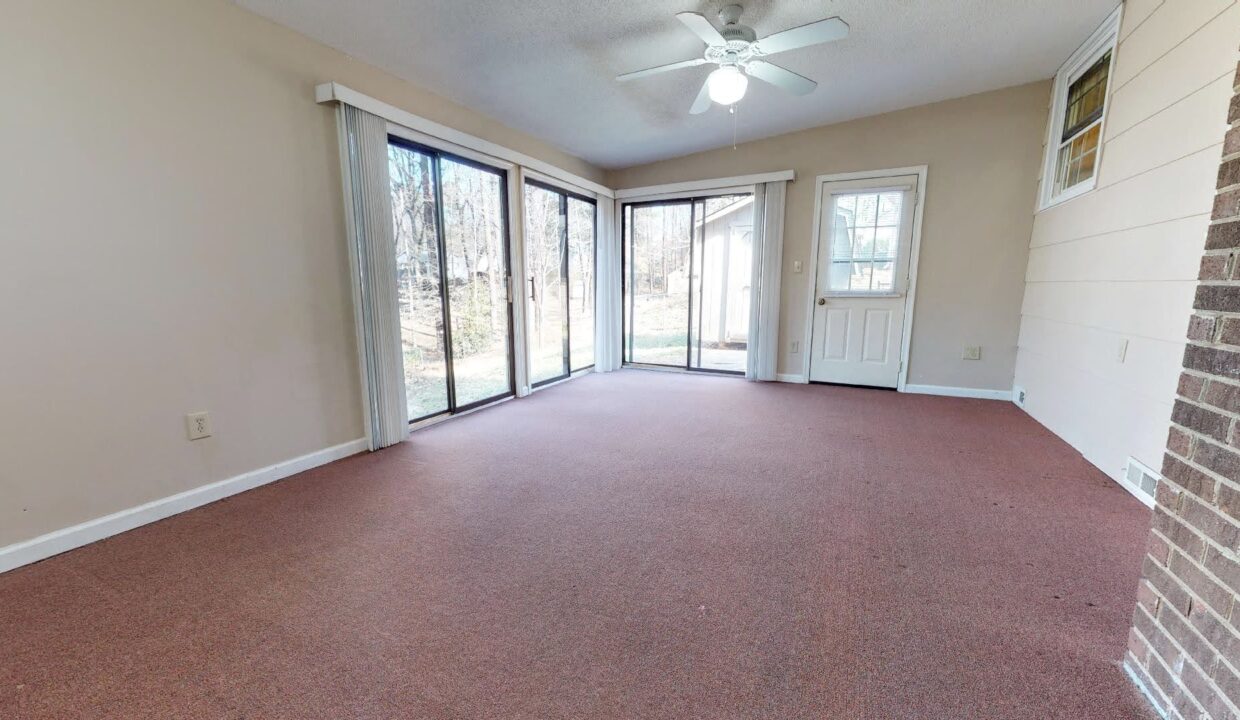6524-Keystone-Dr.-Raleigh-NC-27612-16