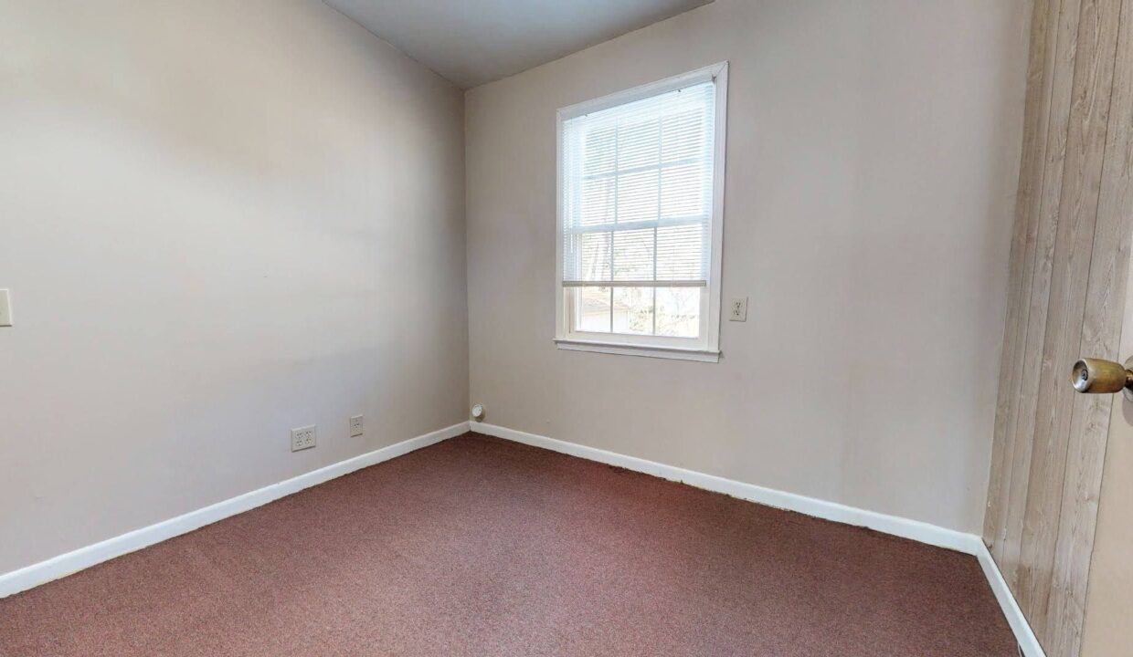 6524-Keystone-Dr.-Raleigh-NC-27612-18