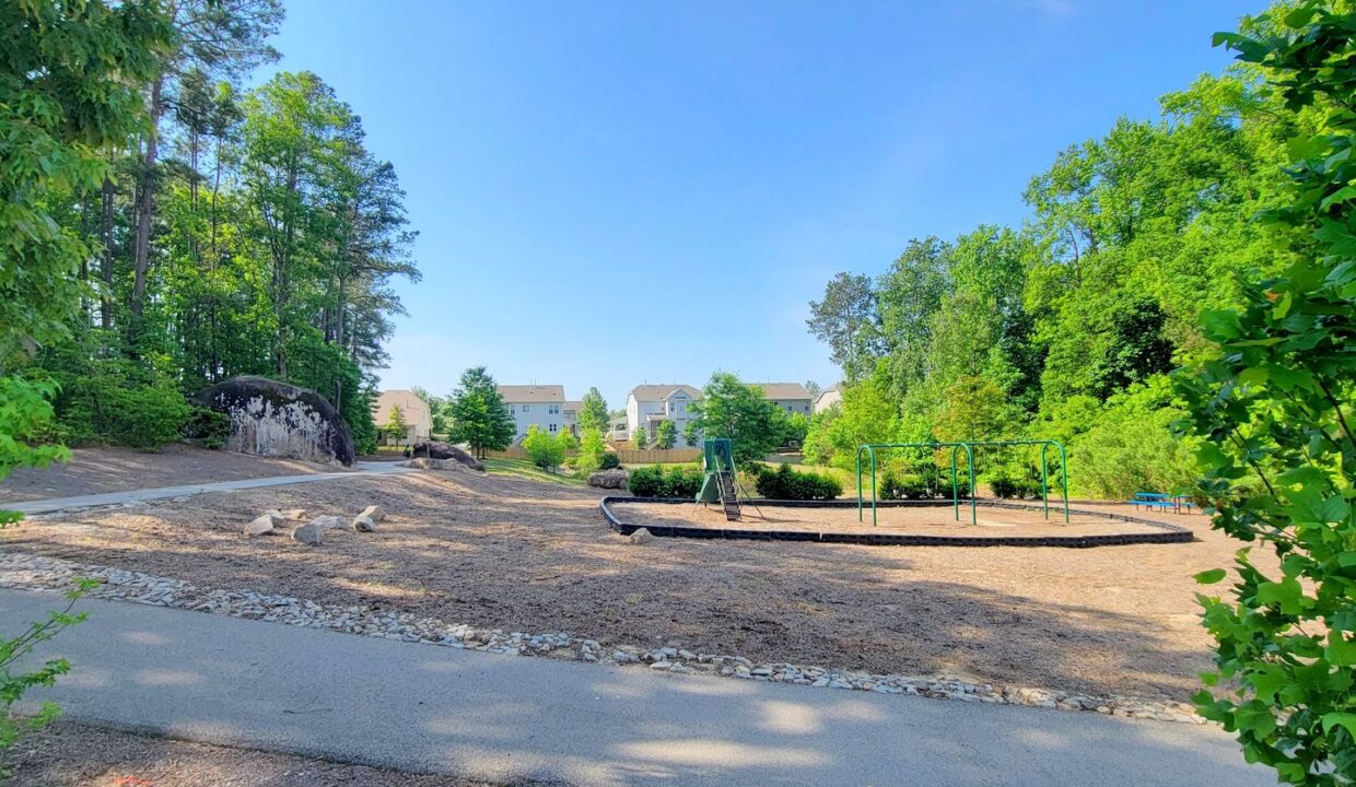 828-Basswood-Glen-Trl-Knightdale-NC-27545-20