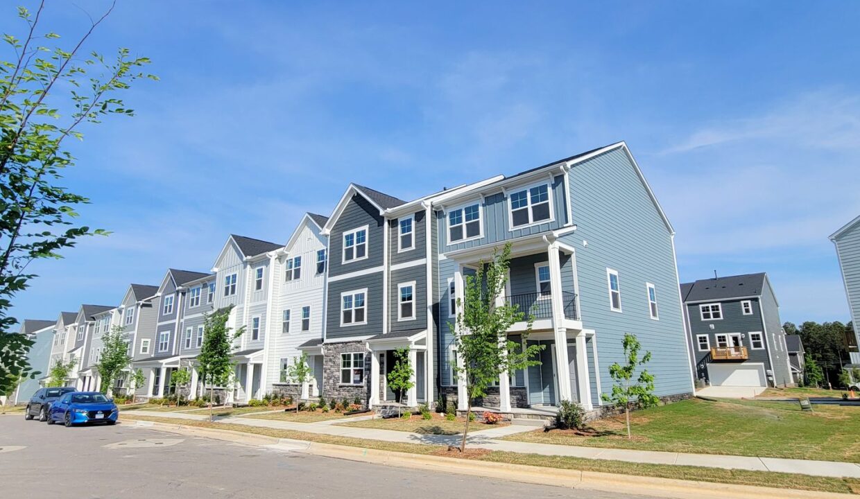 828-Basswood-Glen-Trl-Knightdale-NC-27545-3
