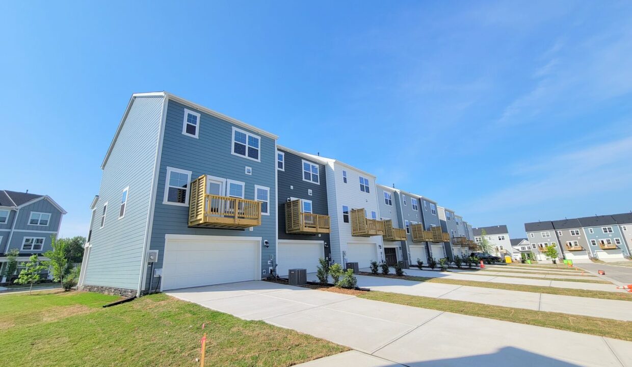828-Basswood-Glen-Trl-Knightdale-NC-27545-9