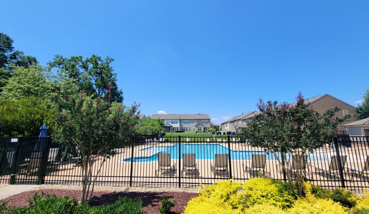 104-Brier-Crossings-Loop-Durham-NC-27703-18