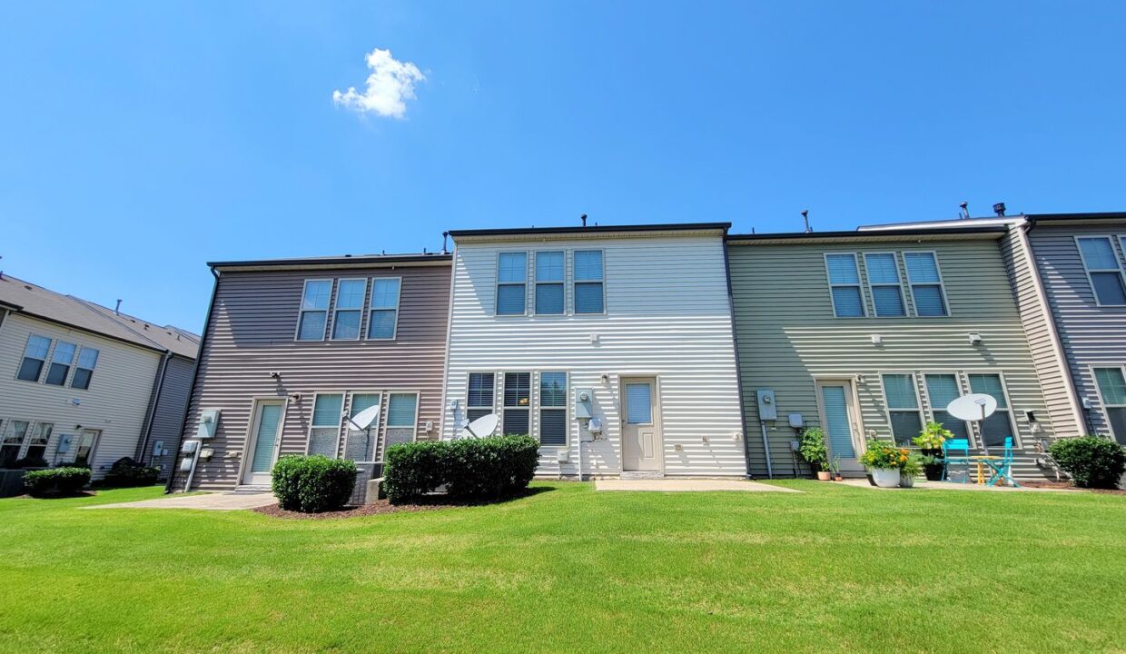 104-Brier-Crossings-Loop-Durham-NC-27703-3