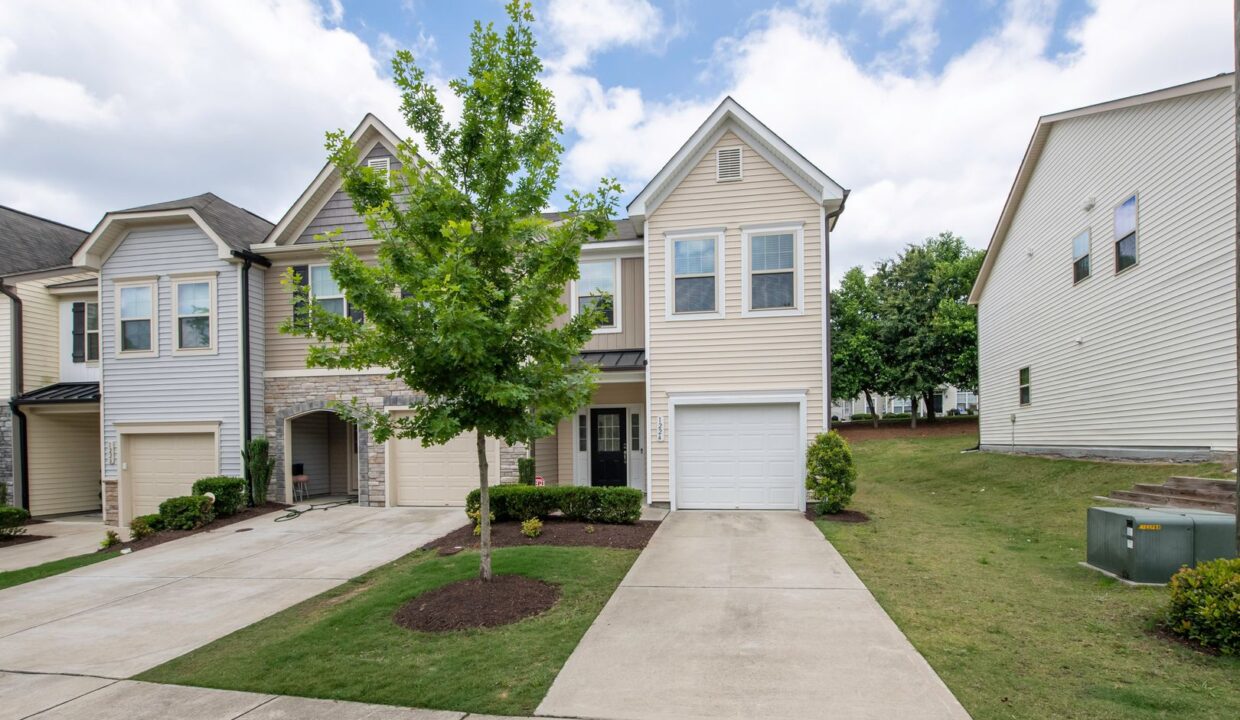 1224-Garden-Stone-Dr-Raleigh-NC-27610-18