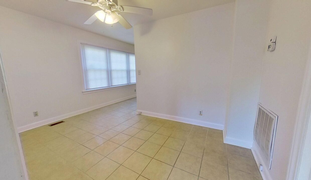 210-Oak-Crest-Dr-Wilmington-NC-28403-12