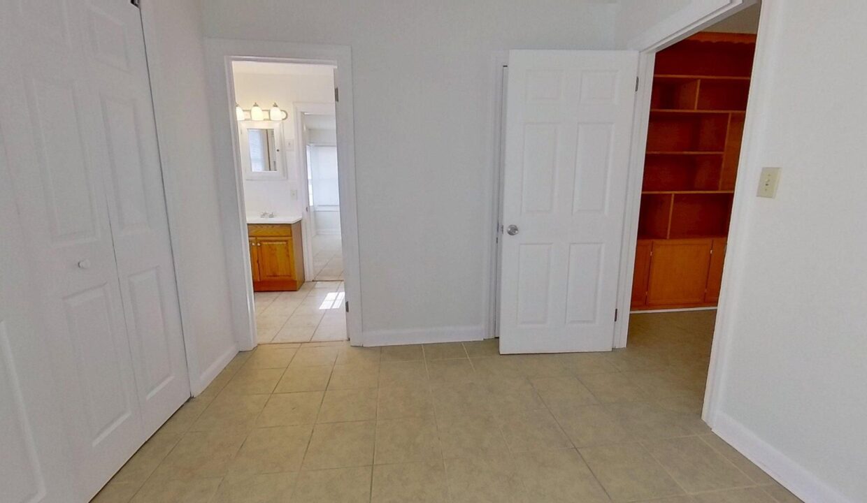 210-Oak-Crest-Dr-Wilmington-NC-28403-17