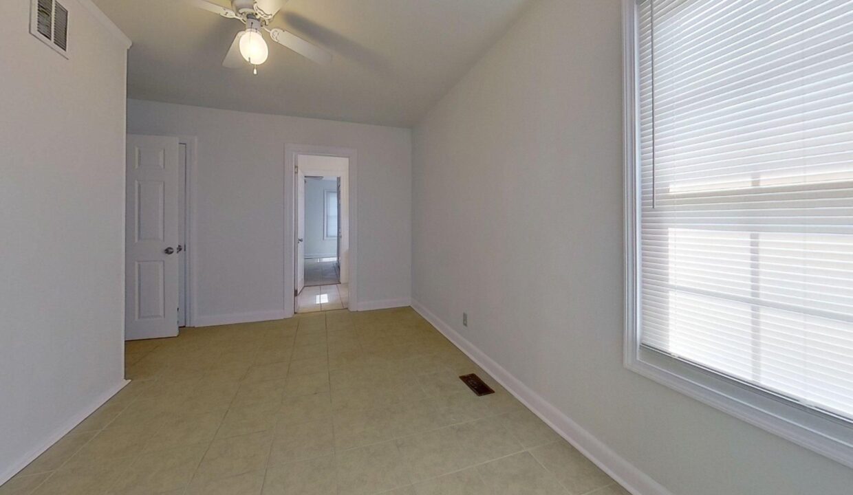210-Oak-Crest-Dr-Wilmington-NC-28403-4