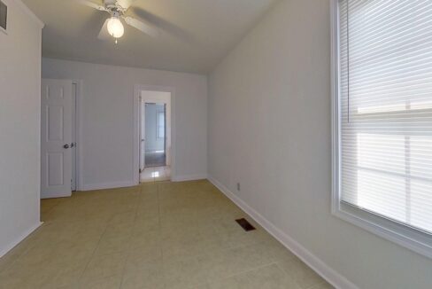 210-Oak-Crest-Dr-Wilmington-NC-28403-4