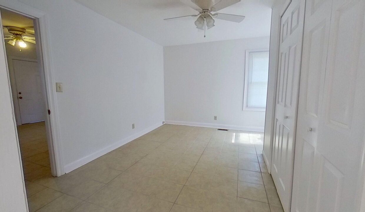 210-Oak-Crest-Dr-Wilmington-NC-28403-8