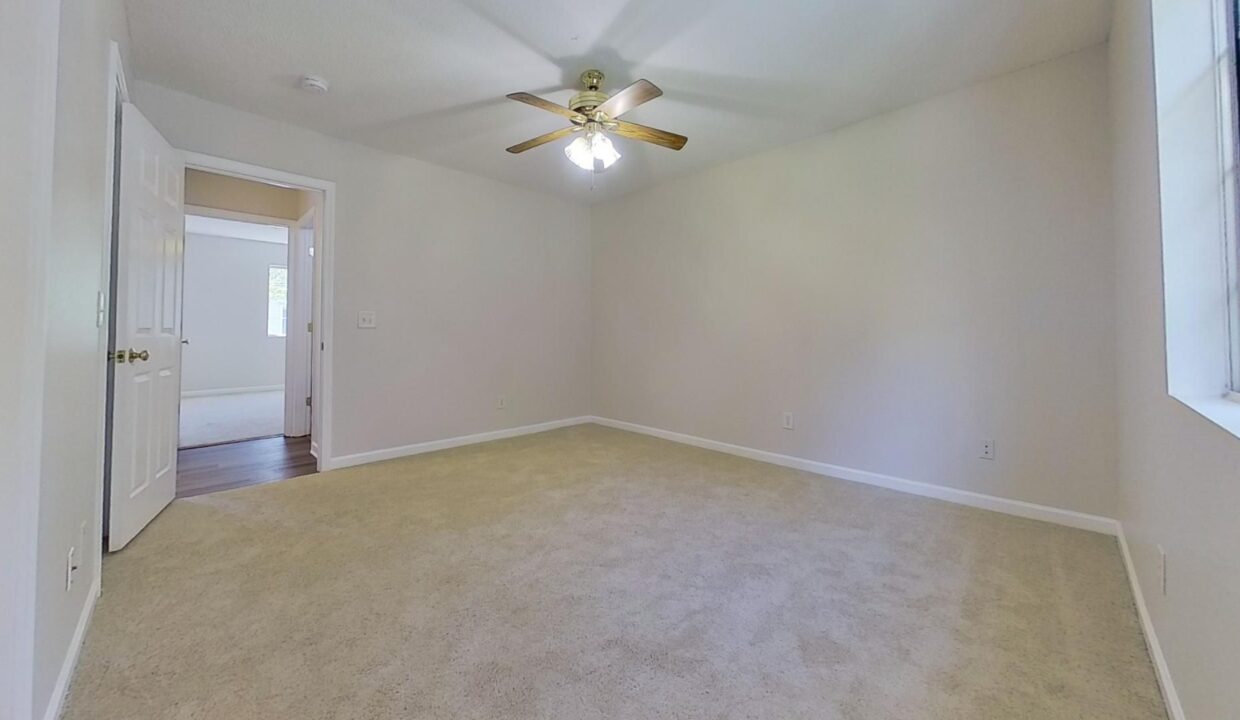 2465-Stratford-Crossing-Dr-Winston-Salem-NC-27103-14